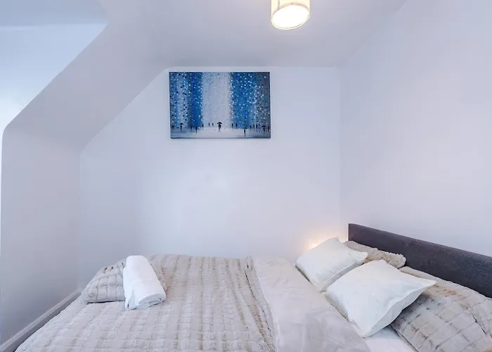 Comfort Place - 3 Bedroom House In Chester - Sleeps 6