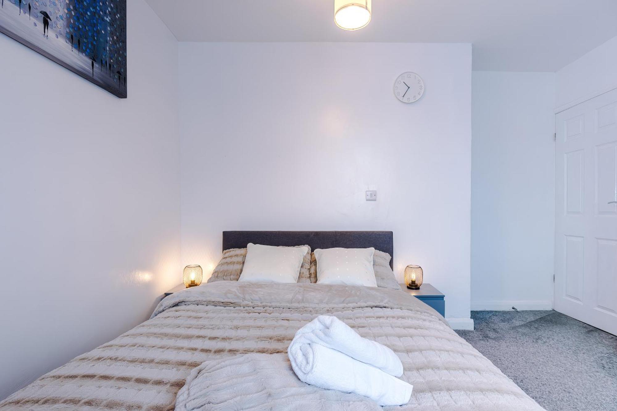 Comfort Place - 3 Bedroom House In - Sleeps 6 * Chester