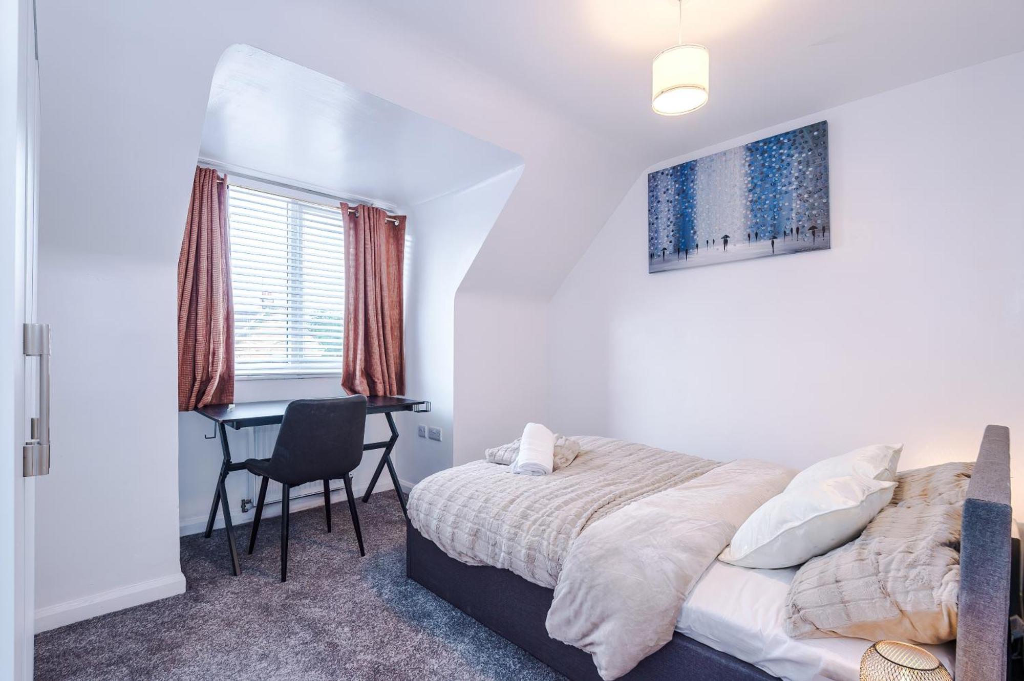 Holiday home Comfort Place - 3 Bedroom House In - Sleeps 6 *