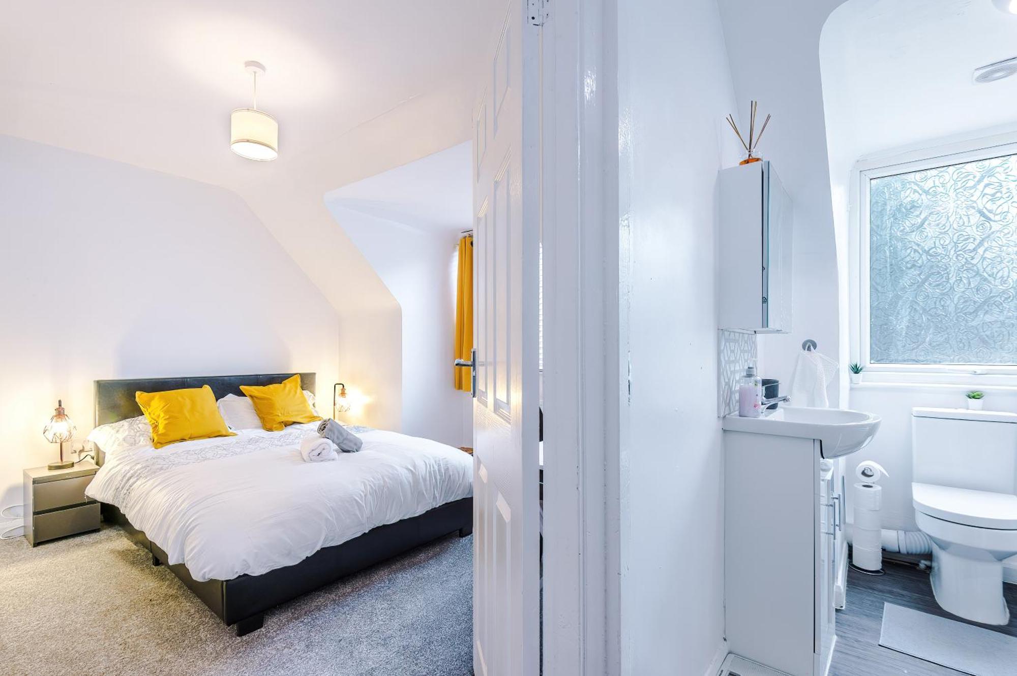 Comfort Place - 3 Bedroom House In - Sleeps 6 Chester