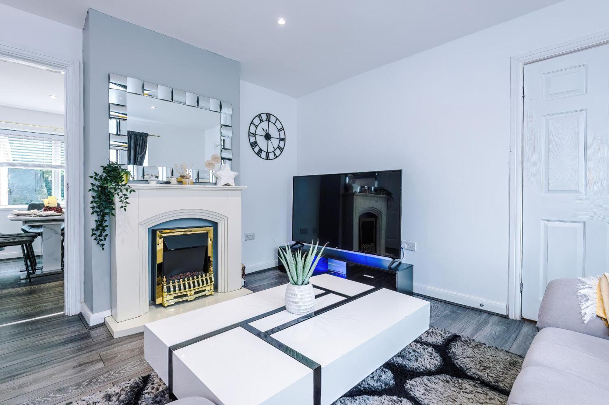 Comfort Place - 3 Bedroom House In - Sleeps 6 * Chester