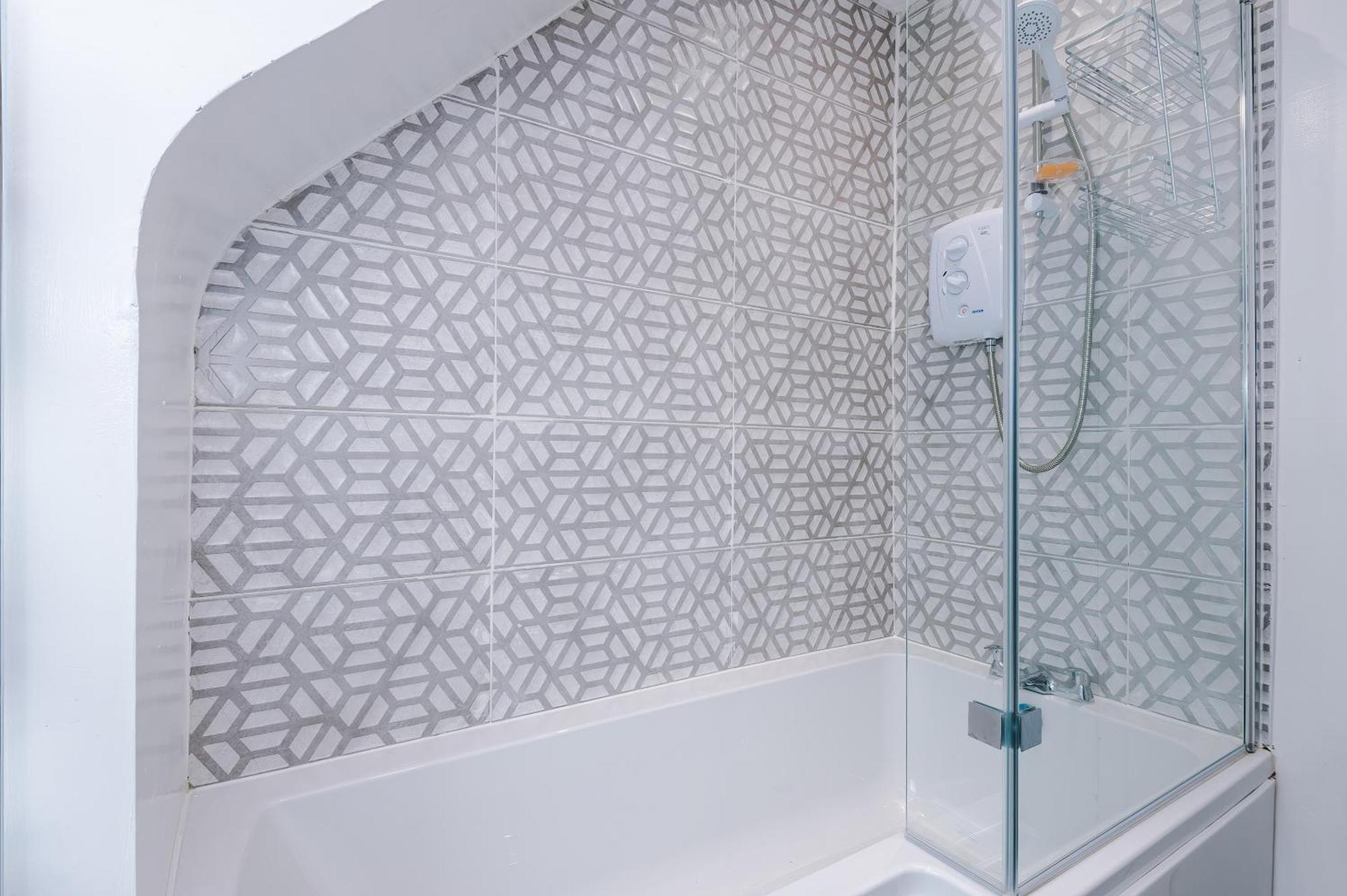 Comfort Place - 3 Bedroom House In - Sleeps 6 Hébergement de vacances *